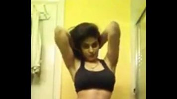 Indian hot girlfriend do masturbate in bathroom