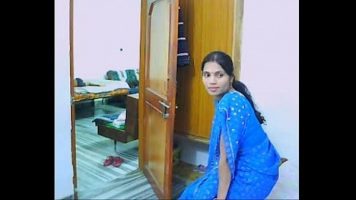 Desi Chudai video blue saree girl blackmailed to fuck