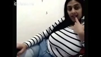 Nude Punjabi girl ke chuchi aur bur wali selfi