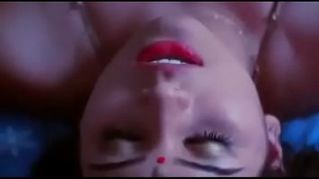Desi Bhabhi ki pehli chudai suhagraat wali xxx sex video